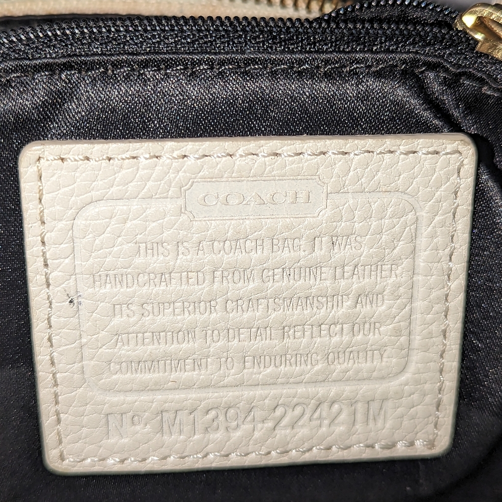 Coach Poppy Perri Hippie off white leather bag. 22421M - Picture 5 of 11